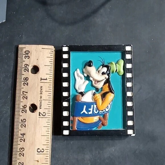 Disney ceramic Goofy refrigerator magnet * - Picture 3 of 3